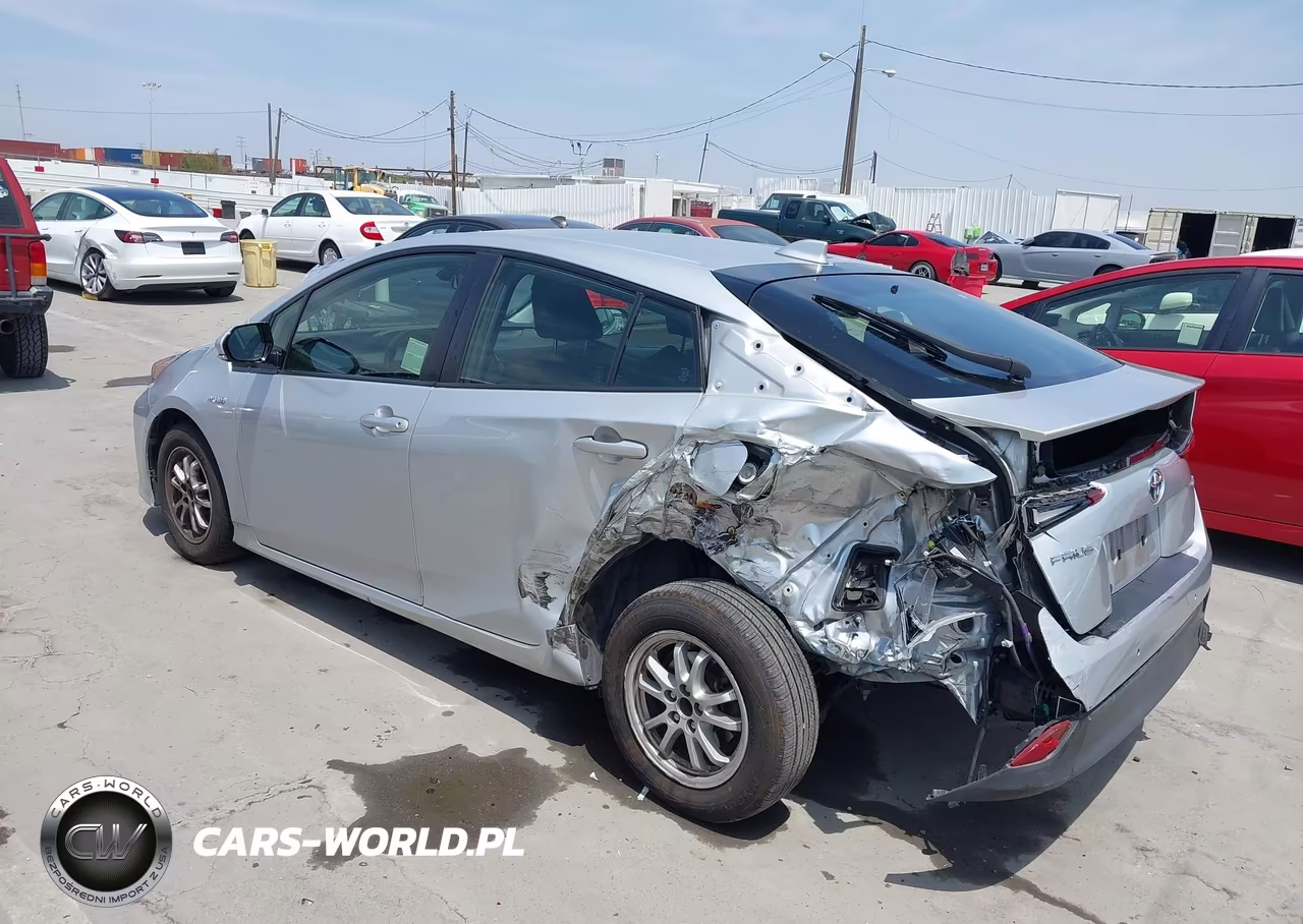 2020 Toyota Prius Le VIN:JTDKARFU3L3120060 - 3