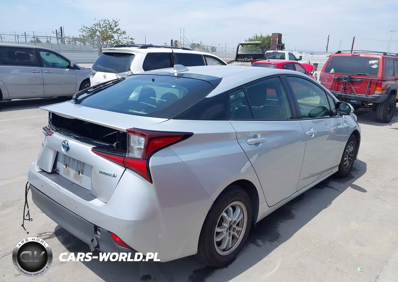 2020 Toyota Prius Le VIN:JTDKARFU3L3120060 - 4