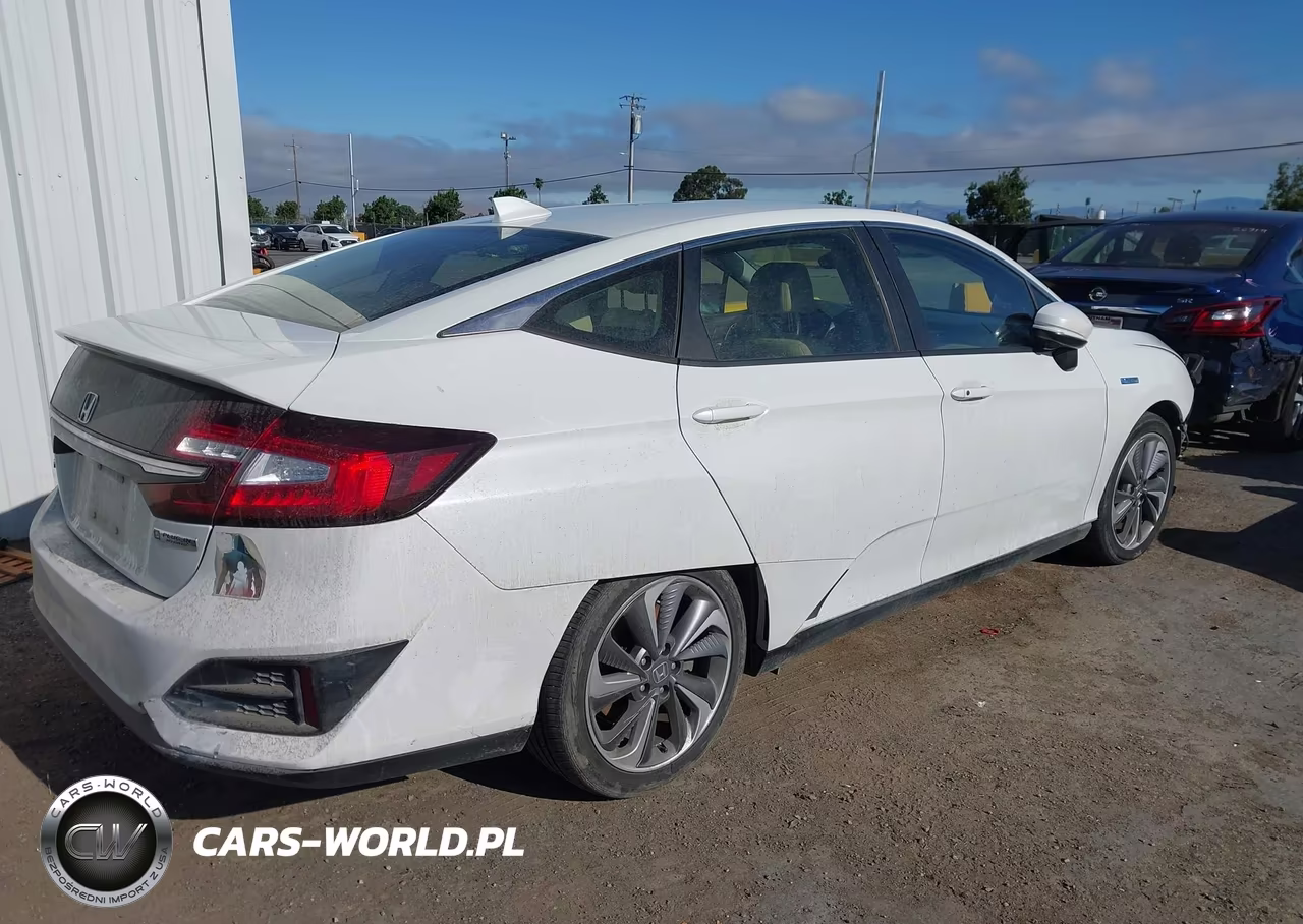 2018 Honda Clarity Plug-In Hybrid VIN:JHMZC5F13JC021760 - 4