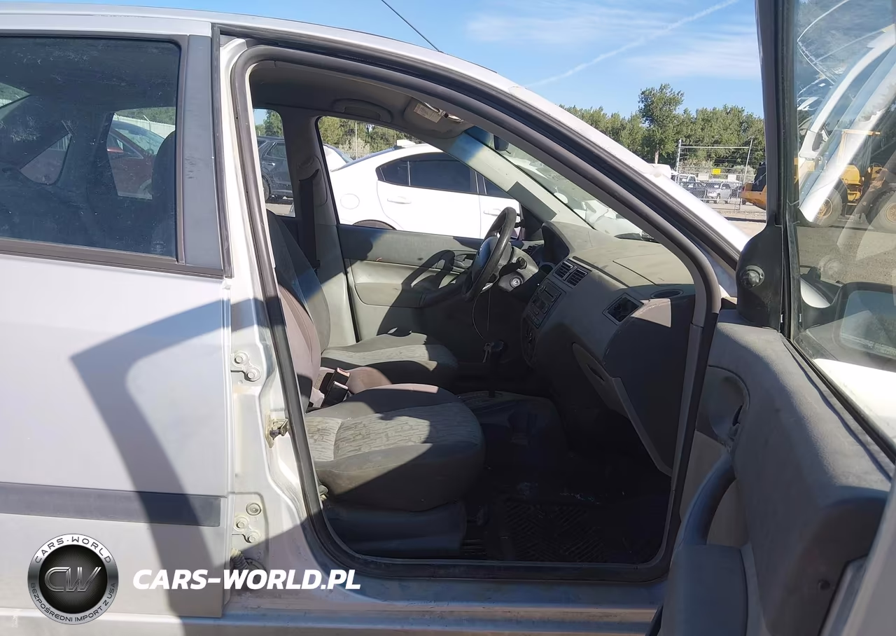 2005 Ford Focus Zx4 VIN:1FAFP34N05W124843 - 5