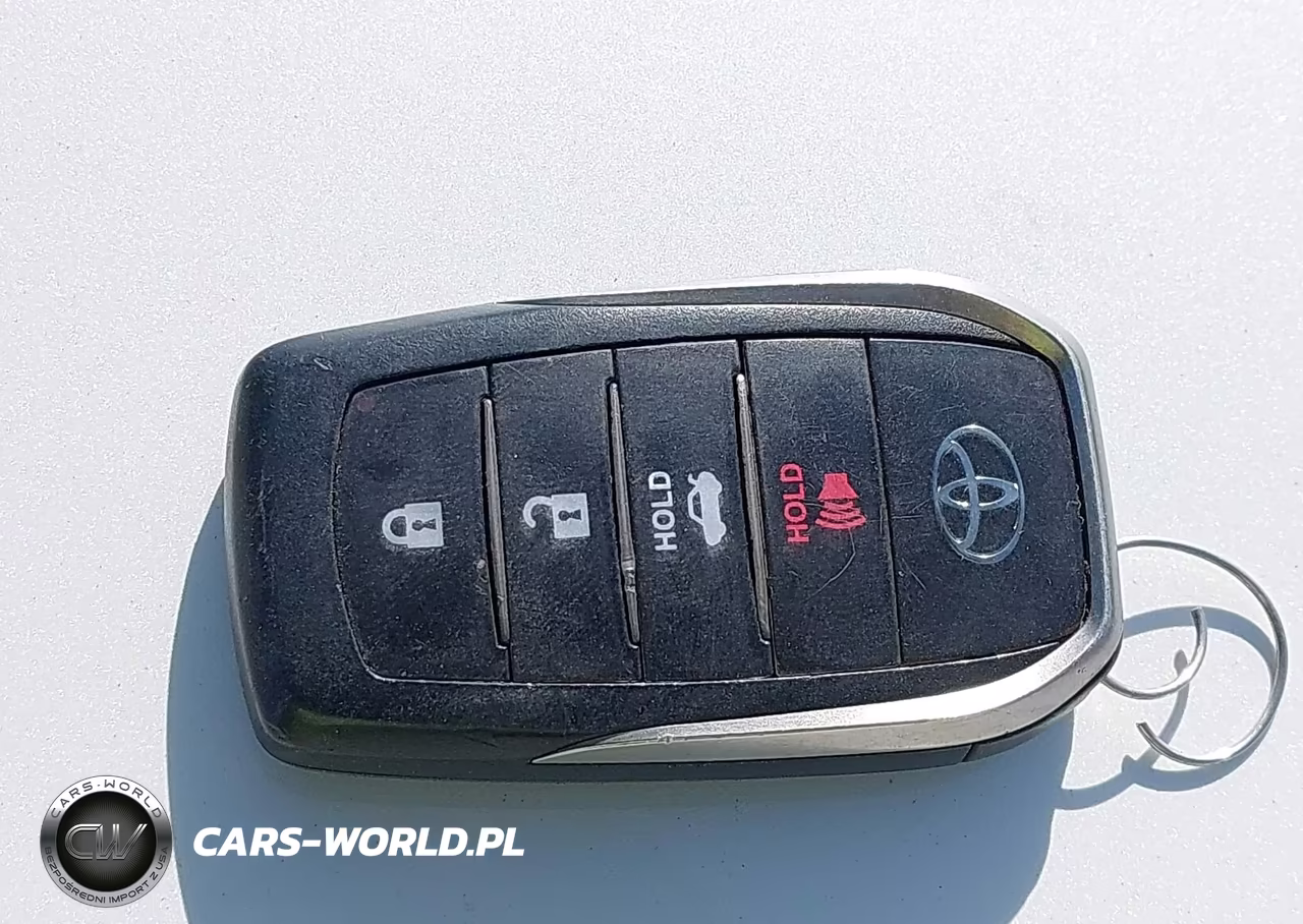 2018 Toyota Mirai VIN:JTDBVRBD4JA004613 - 11