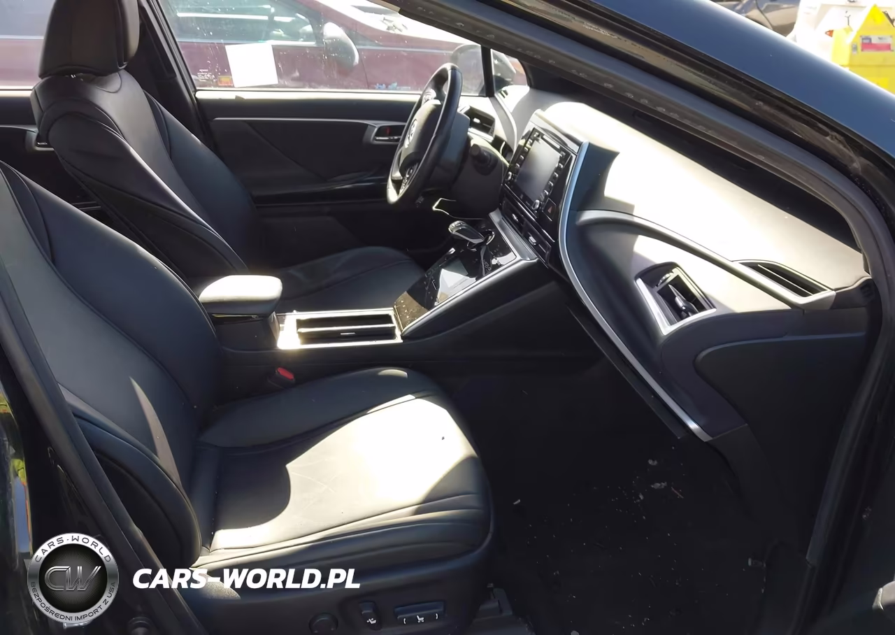 2018 Toyota Mirai VIN:JTDBVRBD4JA004613 - 5
