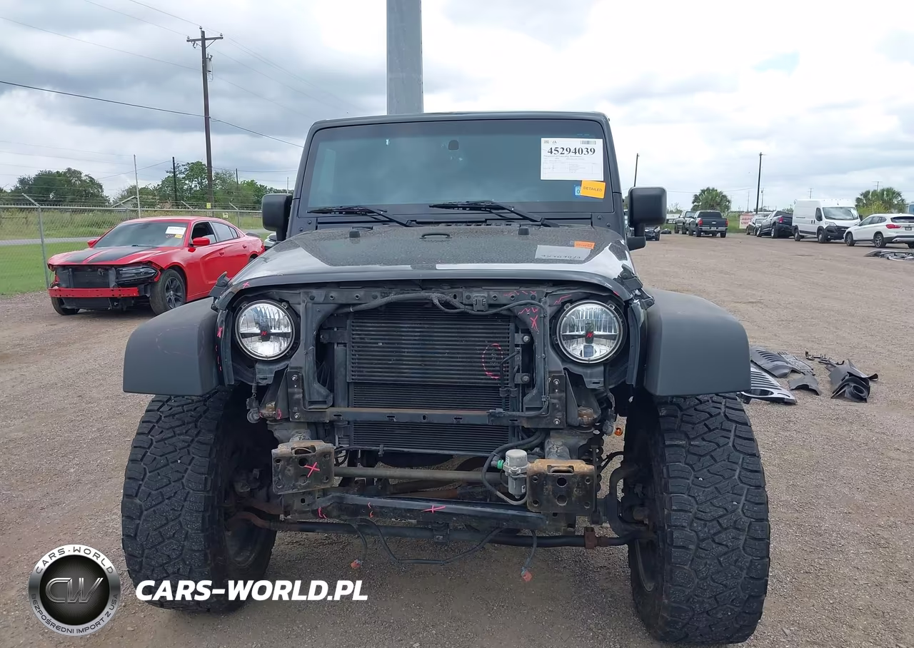 2017 Jeep Wrangler Unlimited Sport 4X4 VIN:1C4BJWDGXHL571666 - 13
