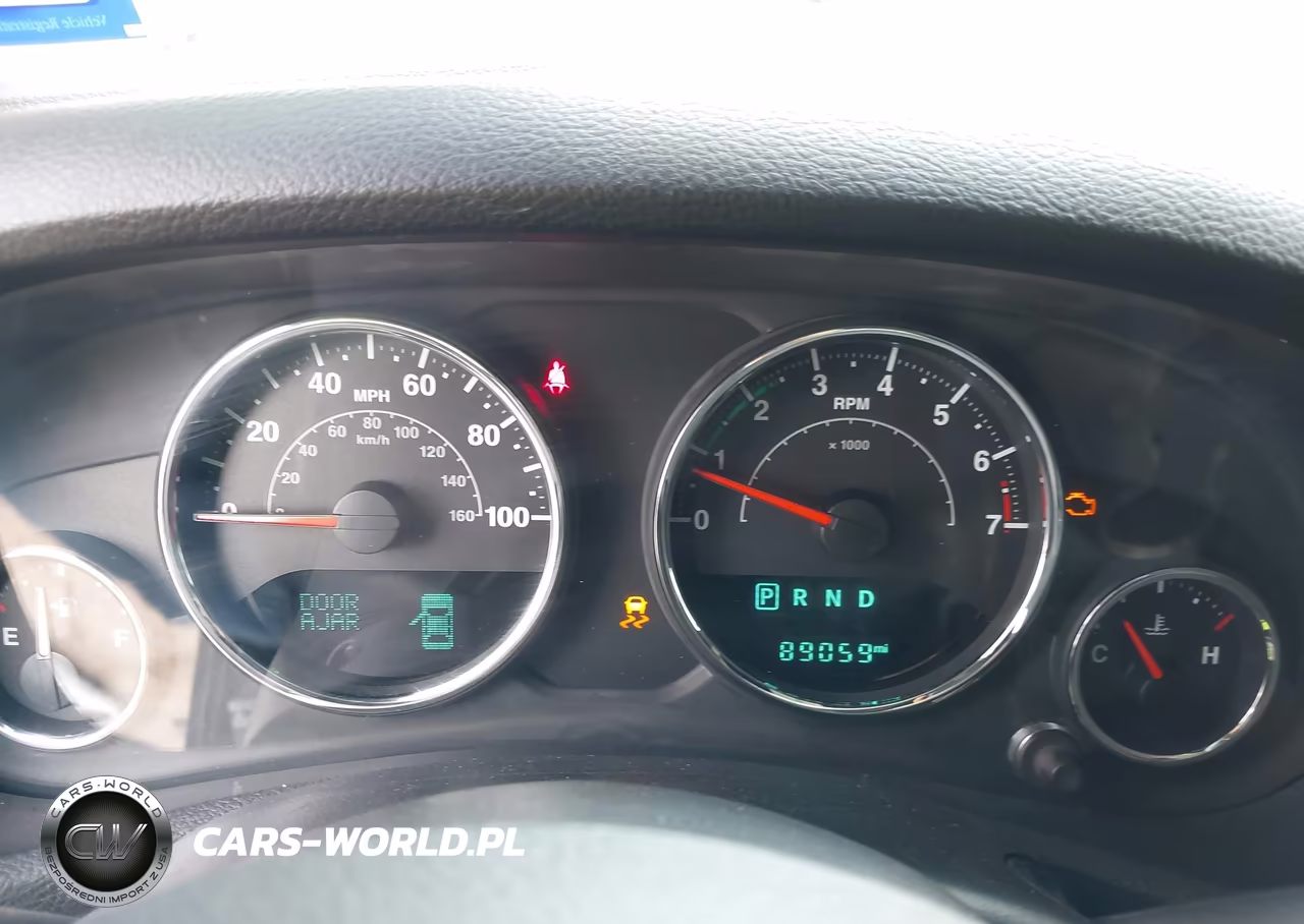 2017 Jeep Wrangler Unlimited Sport 4X4 VIN:1C4BJWDGXHL571666 - 16