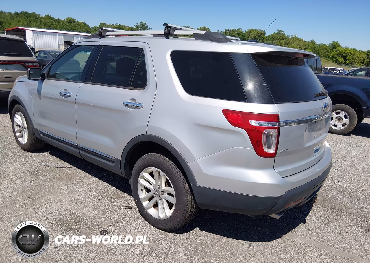 2011 Ford Explorer Xlt VIN:1FMHK8D83BGA67631 - 3