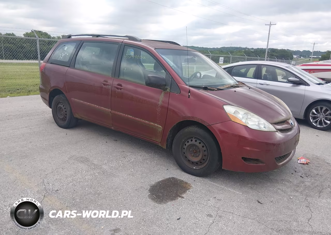 2008 Toyota Sienna Ce – zdjęcie 1 z 11