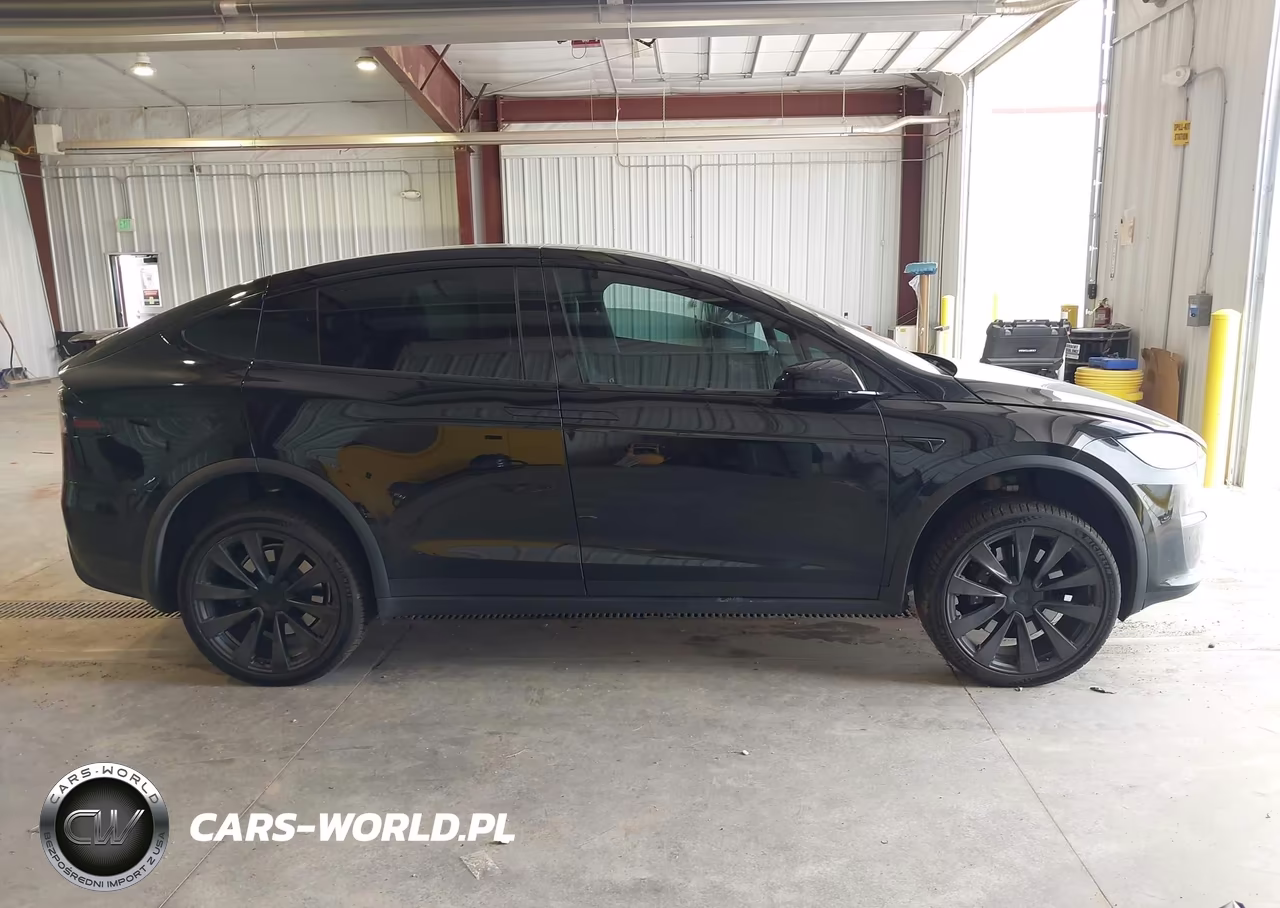 2022 Tesla Model X Plaid Tri Motor All-Wheel Drive VIN:7SAXCBE60NF343904 - 14