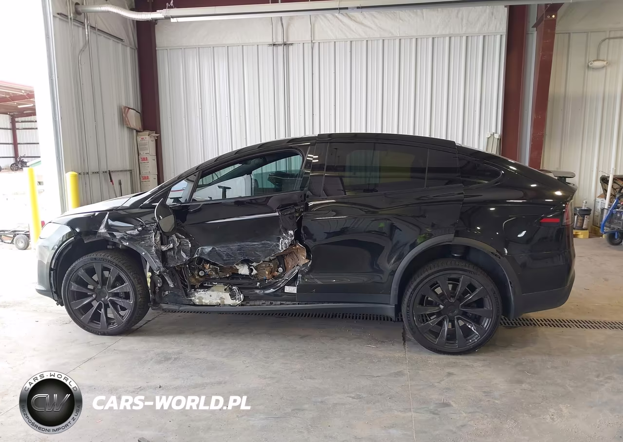 2022 Tesla Model X Plaid Tri Motor All-Wheel Drive VIN:7SAXCBE60NF343904 - 15