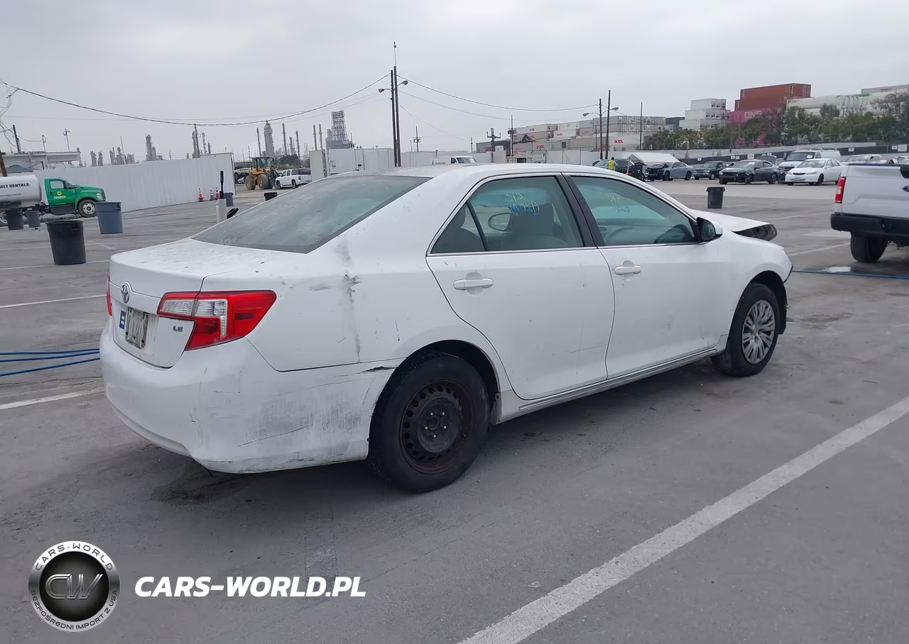 2012 Toyota Camry Le VIN:4T1BF1FK9CU561232 - 4