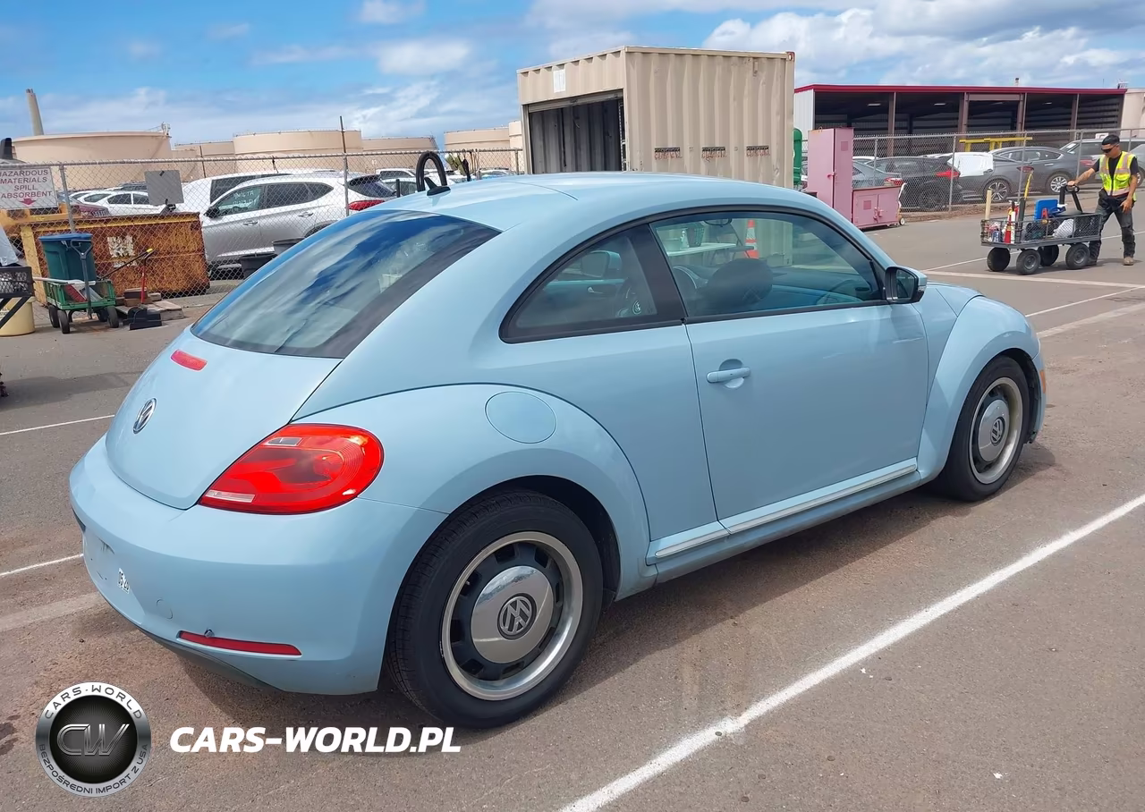 2012 Volkswagen Beetle 2.5L VIN:3VWJP7ATXCM657842 - 4