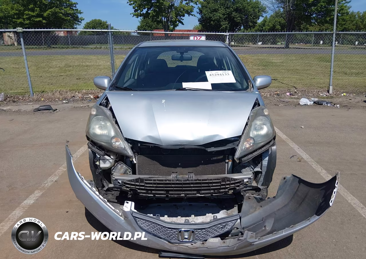 2013 Honda Fit VIN:JHMGE8H31DC005207 - 12
