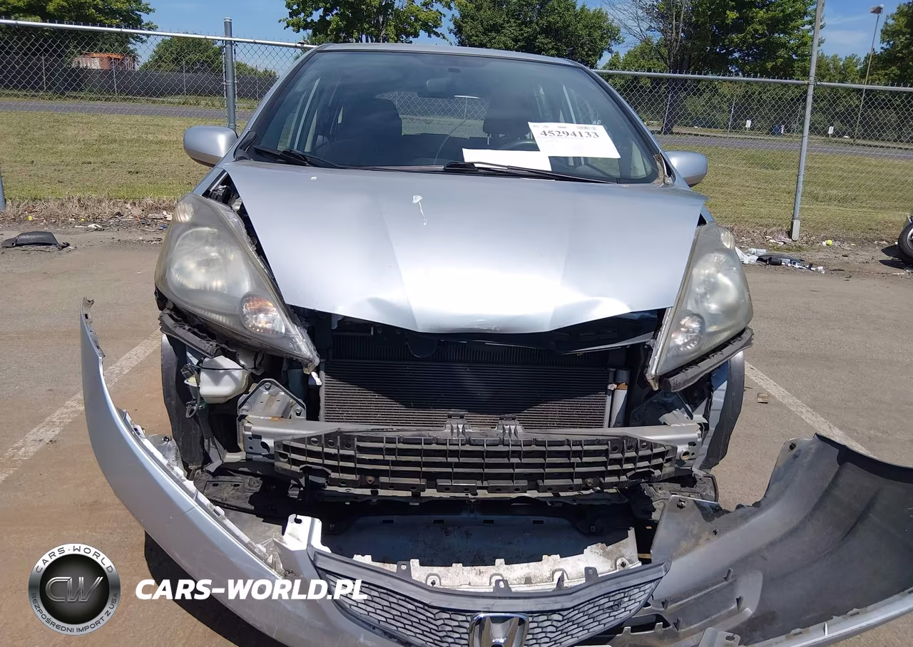 2013 Honda Fit VIN:JHMGE8H31DC005207 - 6