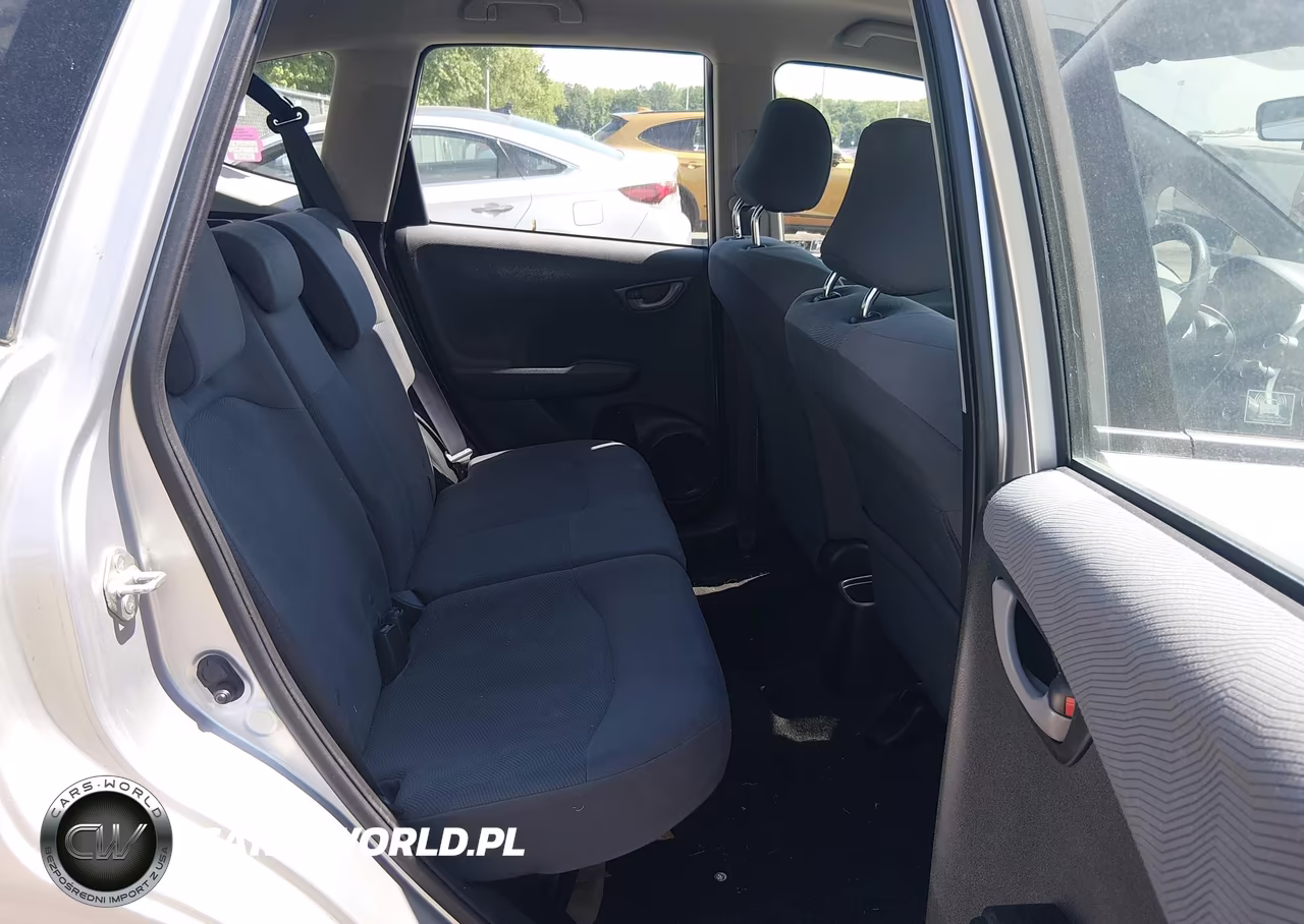 2013 Honda Fit VIN:JHMGE8H31DC005207 - 8