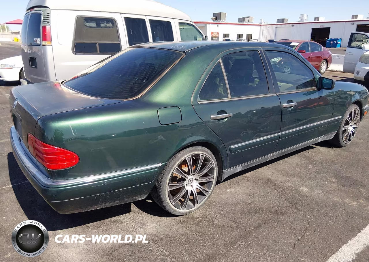 1996 Mercedes-Benz E 320 VIN:WDBJF55F0TJ018010 - 4