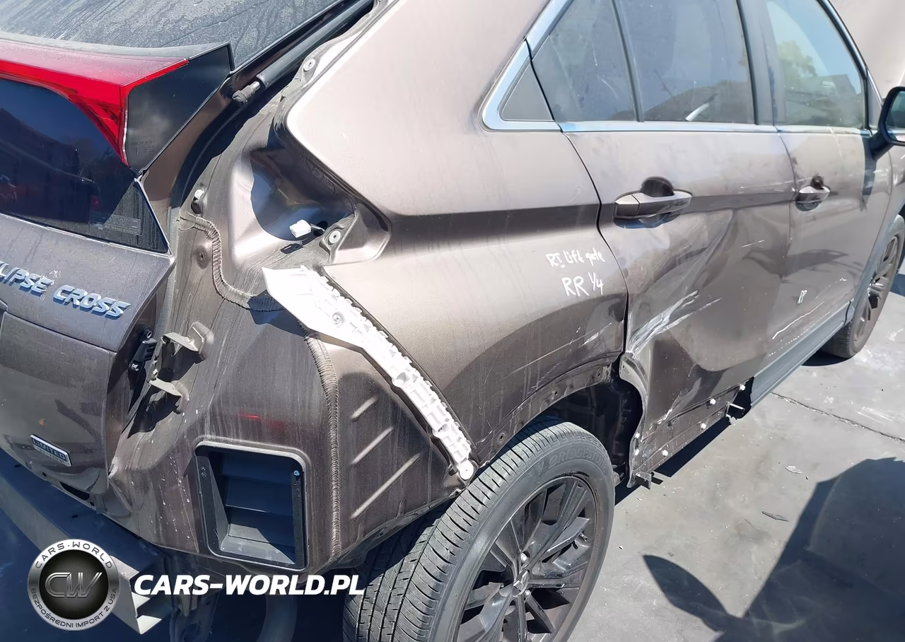2018 Mitsubishi Eclipse Cross Le VIN:JA4AT4AA8JZ051151 - 18