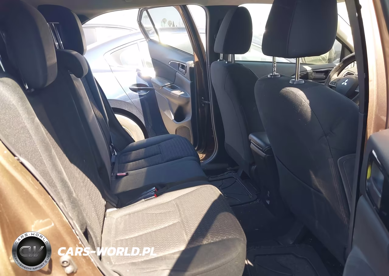 2018 Mitsubishi Eclipse Cross Le VIN:JA4AT4AA8JZ051151 - 8
