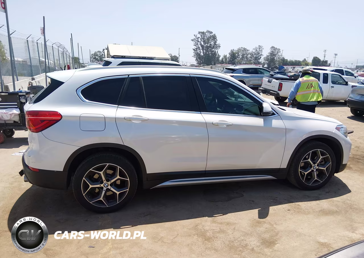 2019 BMW X1 Sdrive28I VIN:WBXHU7C58K3H46212 - 13
