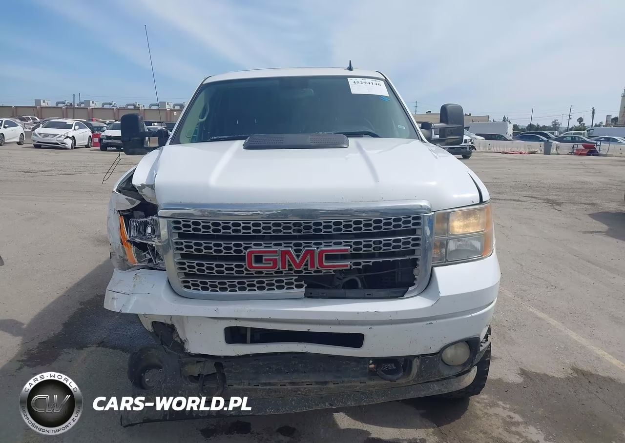 2011 GMC Sierra 2500Hd Denali VIN:1GT125C86BF205707 - 12