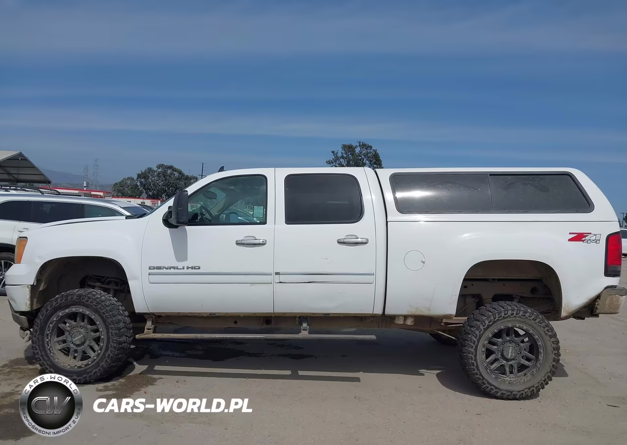 2011 GMC Sierra 2500Hd Denali VIN:1GT125C86BF205707 - 14
