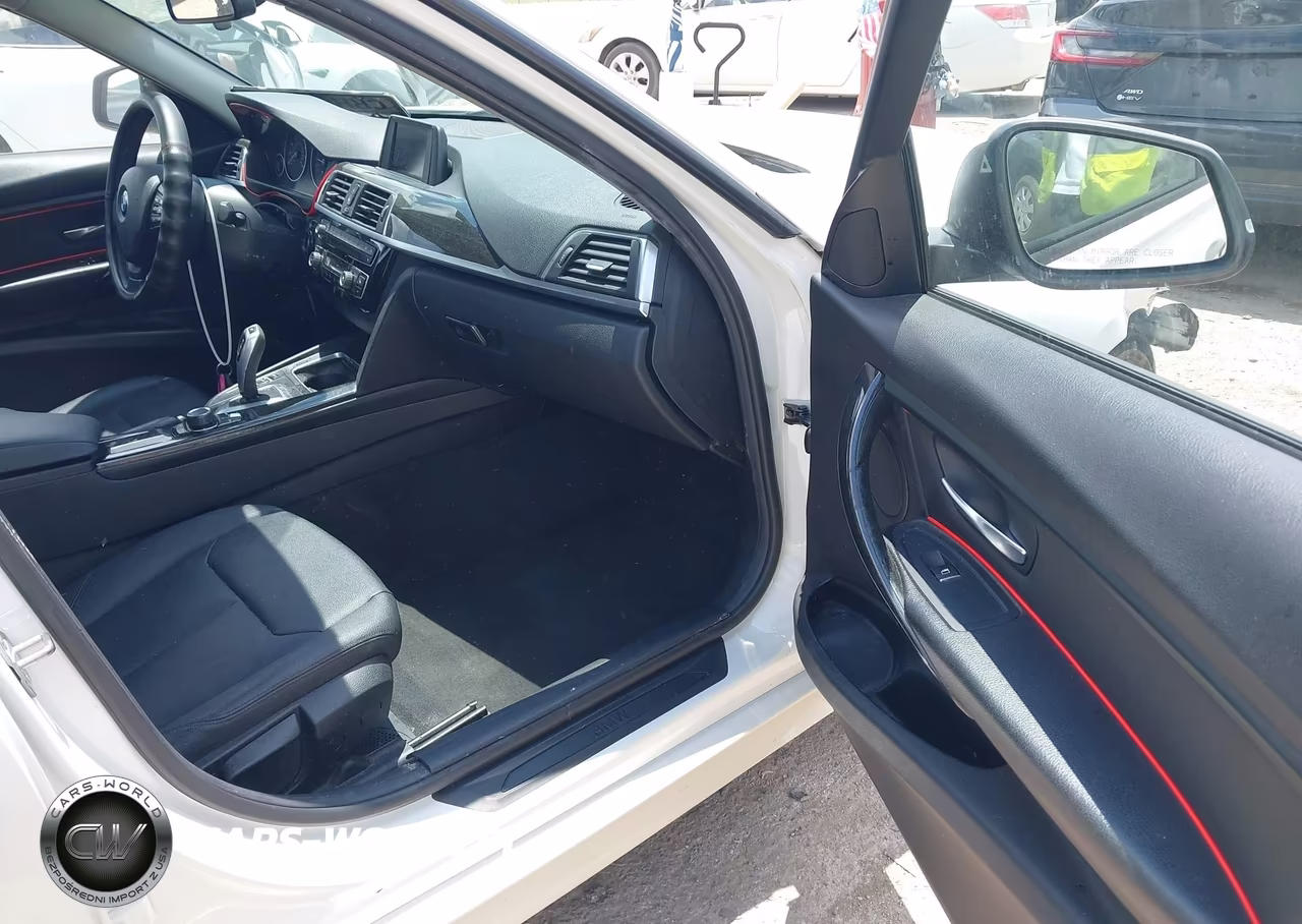 2018 BMW 320I xDrive VIN:WBA8E5G55JNV02121 - 5