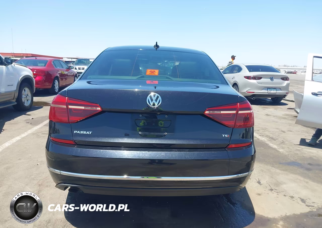 2019 Volkswagen Passat 2.0T Wolfsburg Edition VIN:1VWLA7A37KC000541 - 16