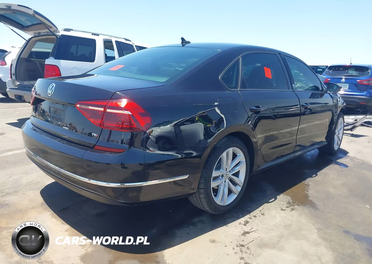 2019 Volkswagen Passat 2.0T Wolfsburg Edition VIN:1VWLA7A37KC000541 - 4