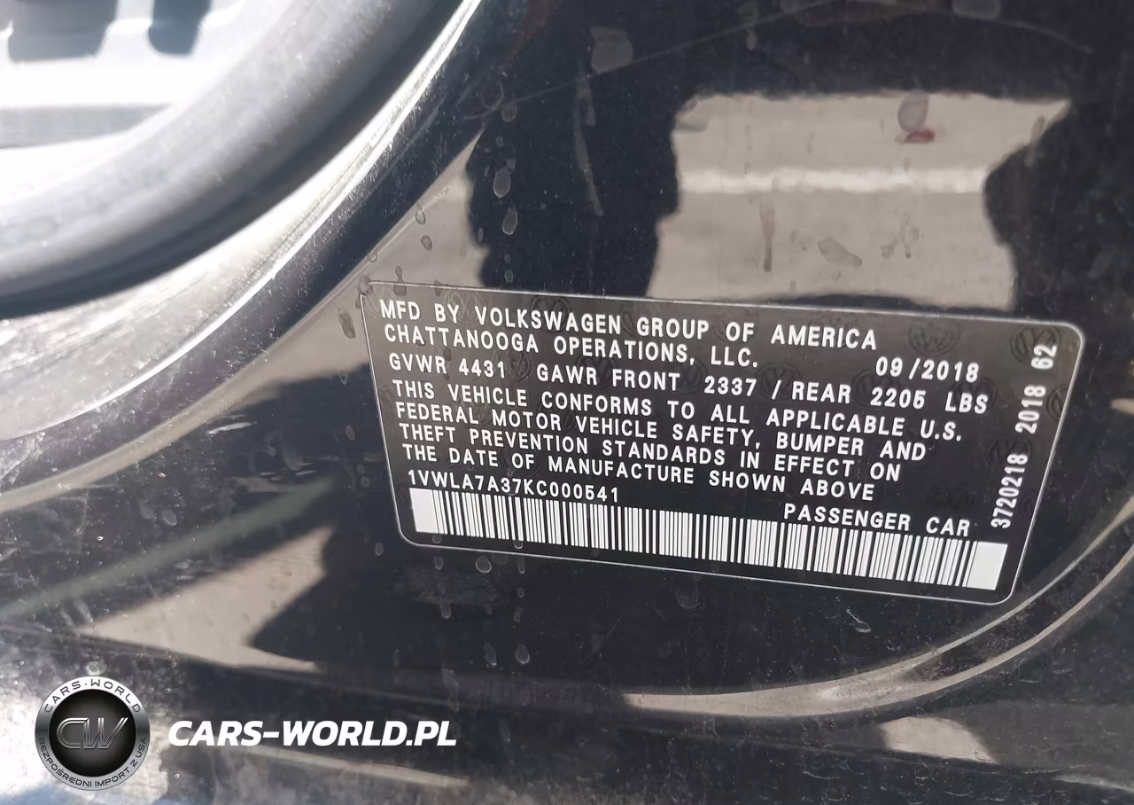 2019 Volkswagen Passat 2.0T Wolfsburg Edition VIN:1VWLA7A37KC000541 - 9