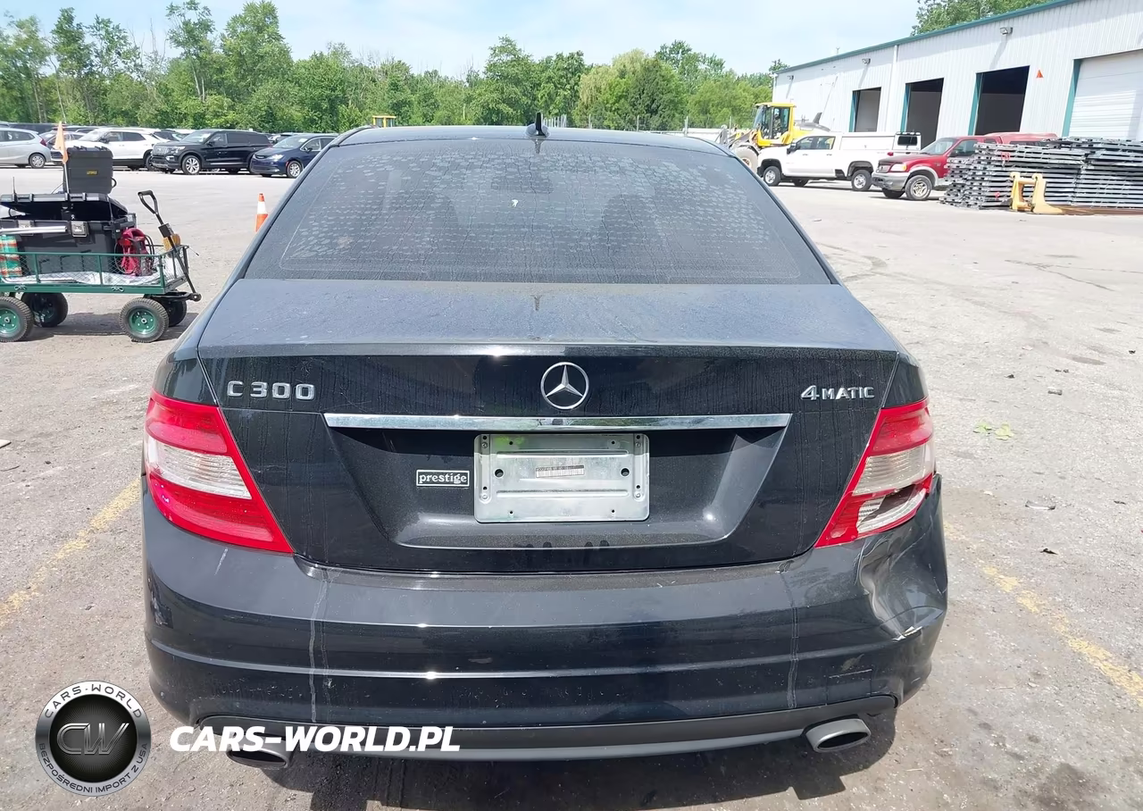 2011 Mercedes-Benz C 300 Sport 4Matic VIN:WDDGF8BB1BR185108 - 17