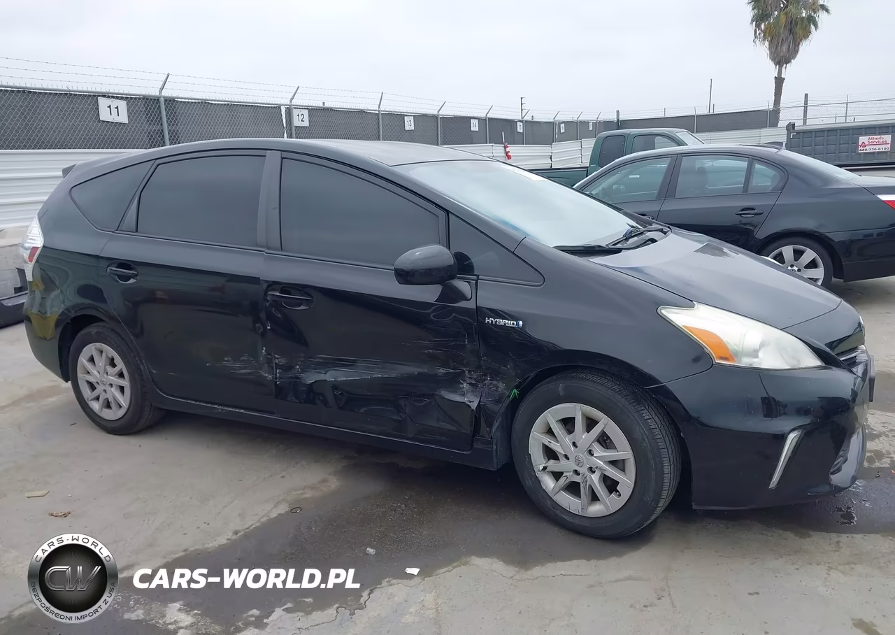 2012 Toyota Prius V Two VIN:JTDZN3EU5C3038476 - 13