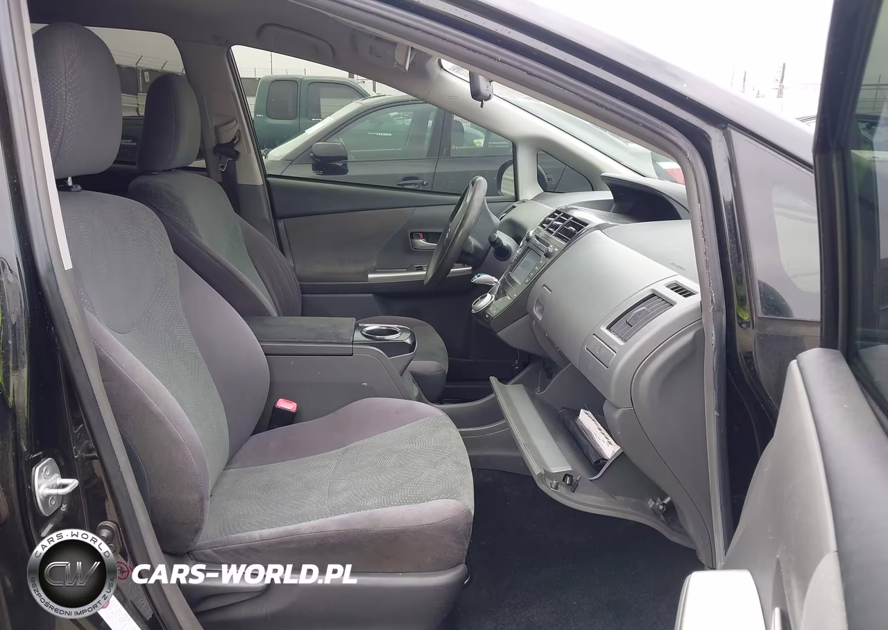 2012 Toyota Prius V Two VIN:JTDZN3EU5C3038476 - 5