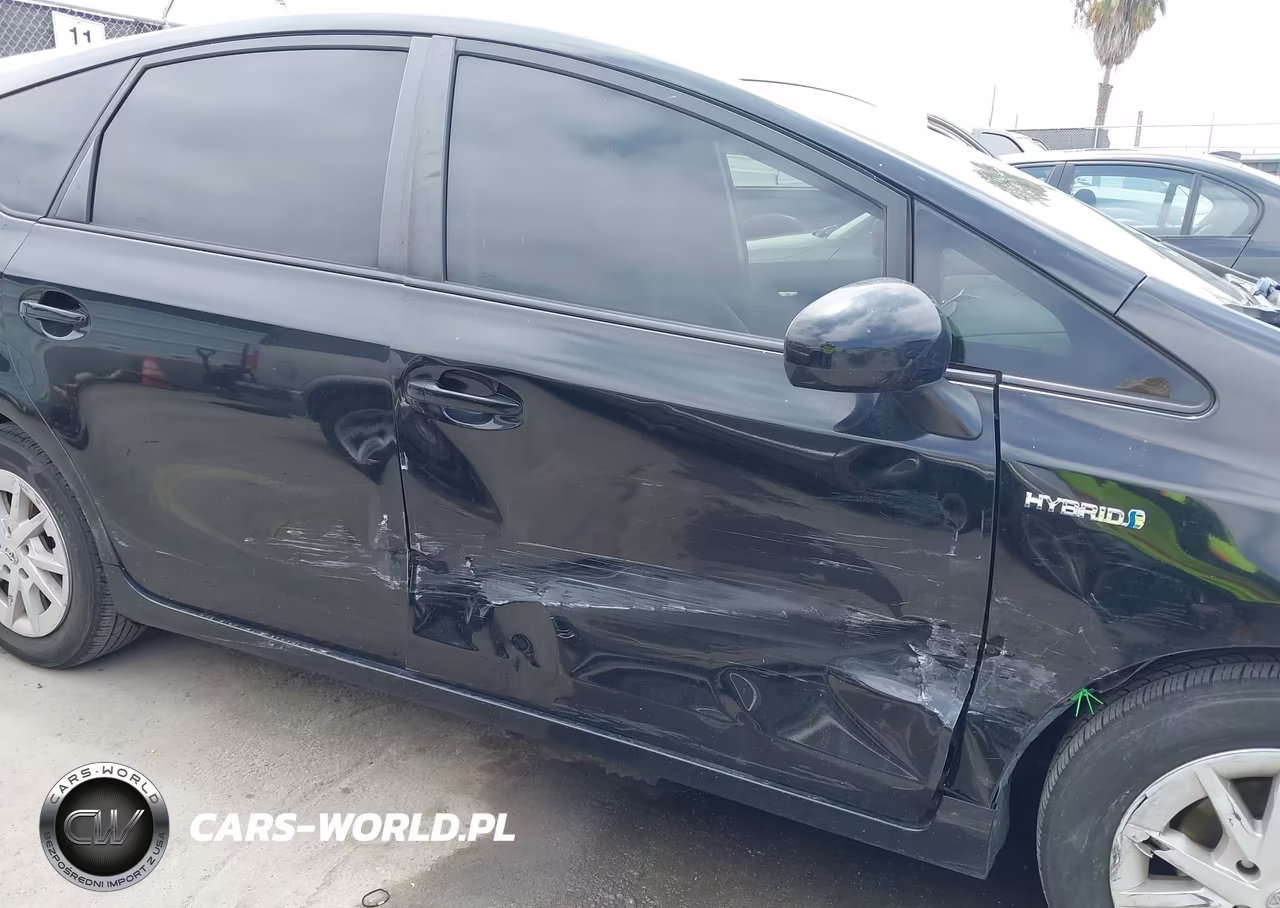 2012 Toyota Prius V Two VIN:JTDZN3EU5C3038476 - 6