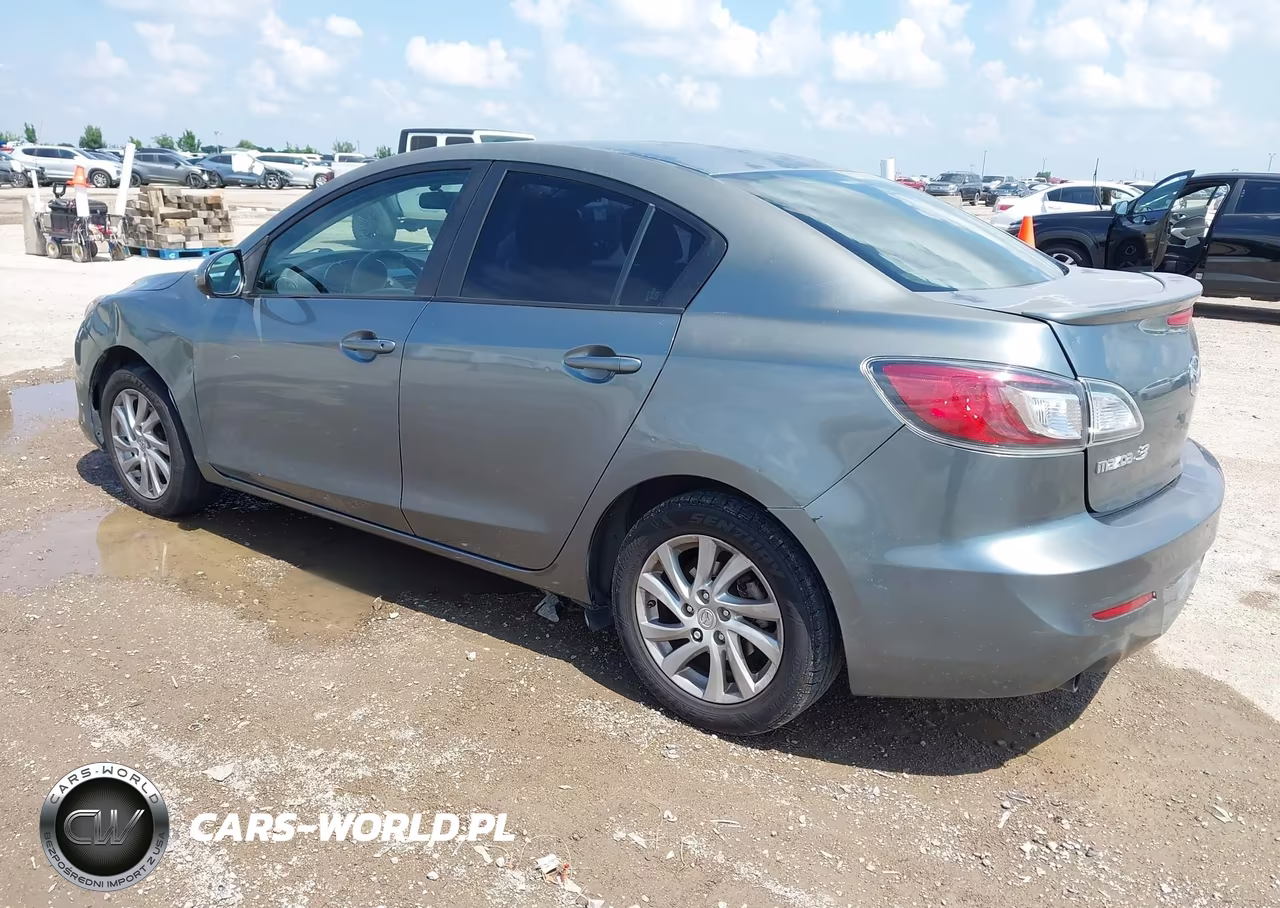 2012 Mazda Mazda3 I Touring VIN:JM1BL1V79C1663822 - 3