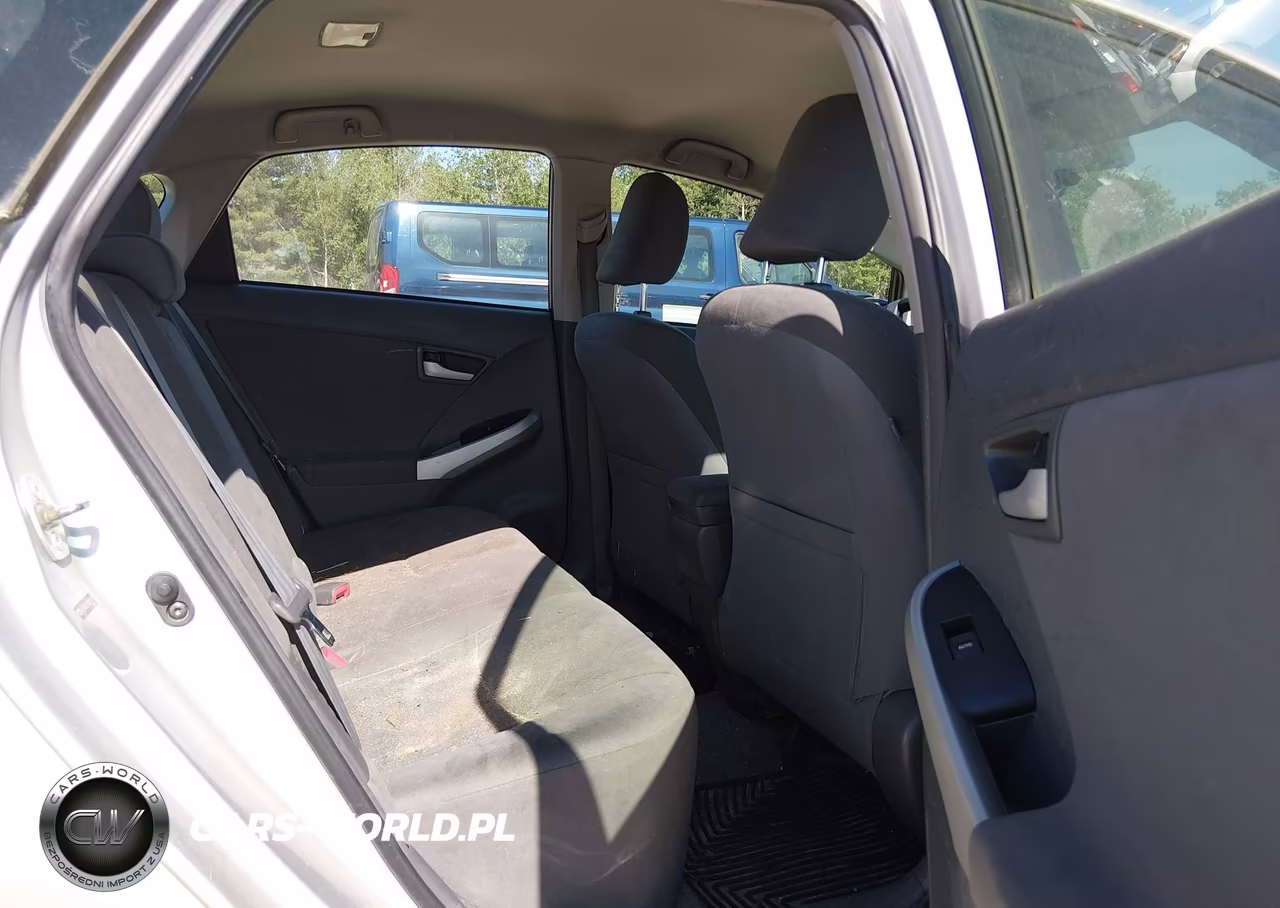 2011 Toyota Prius Two VIN:JTDKN3DU5B0291199 - 8