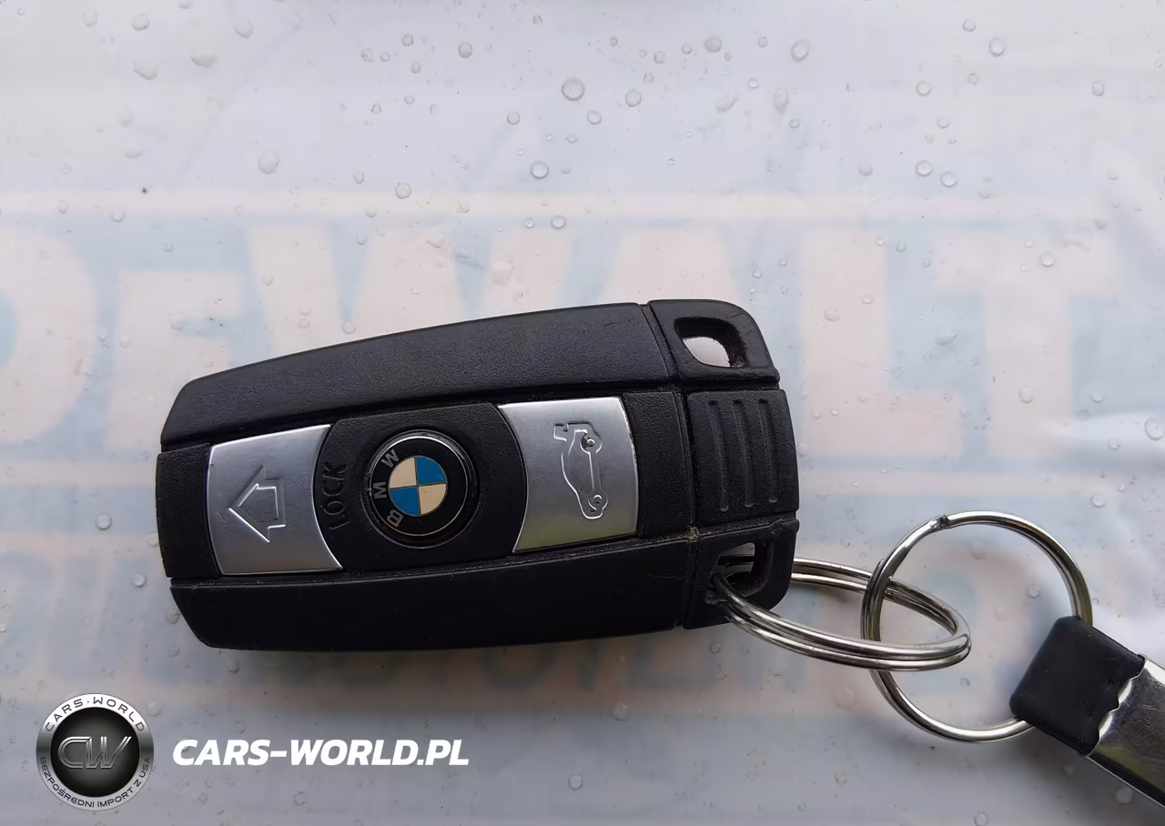 2009 BMW 328I xDrive VIN:WBAPK53539A644707 - 11