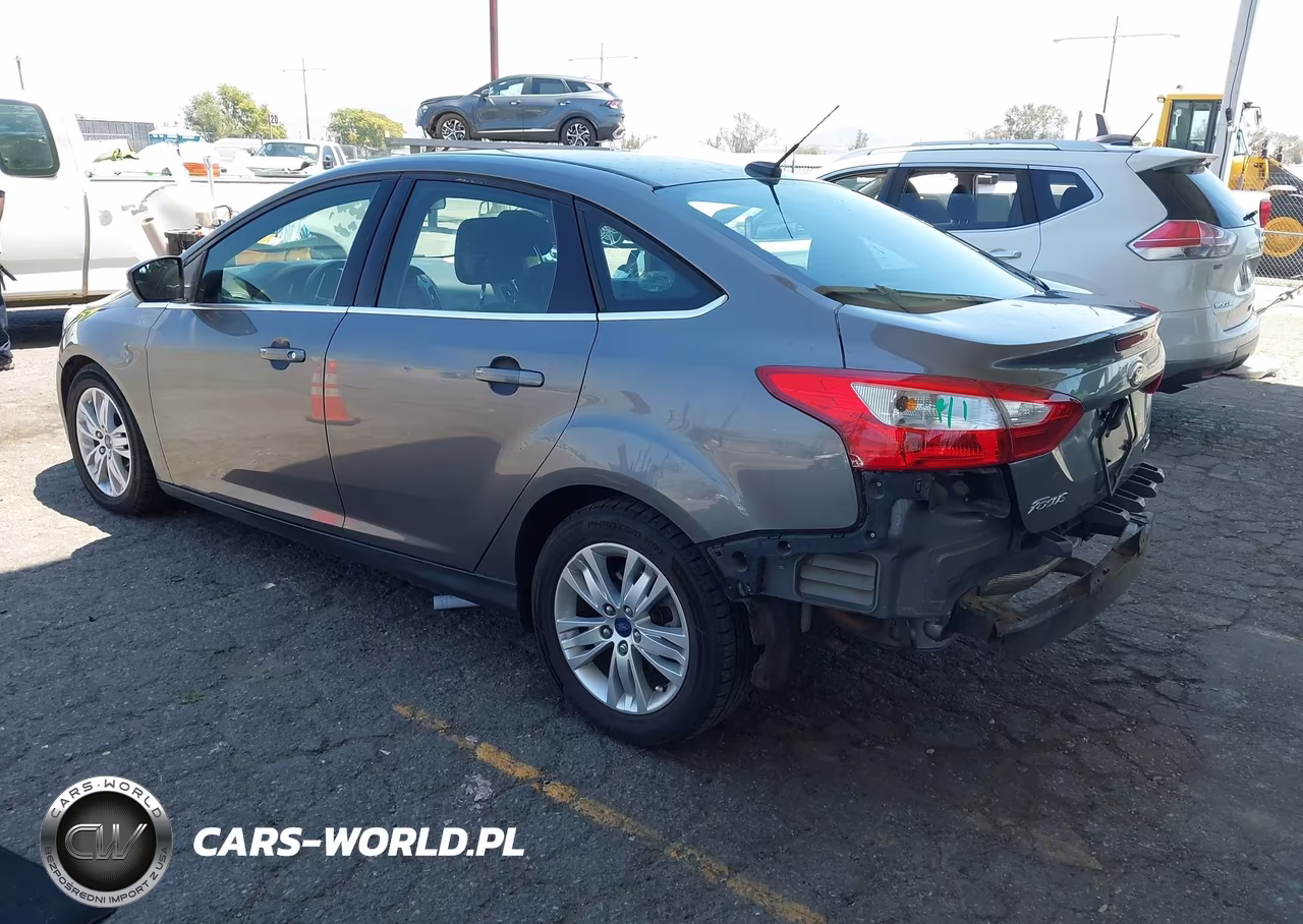 2012 Ford Focus Sel VIN:1FAHP3H25CL371900 - 3