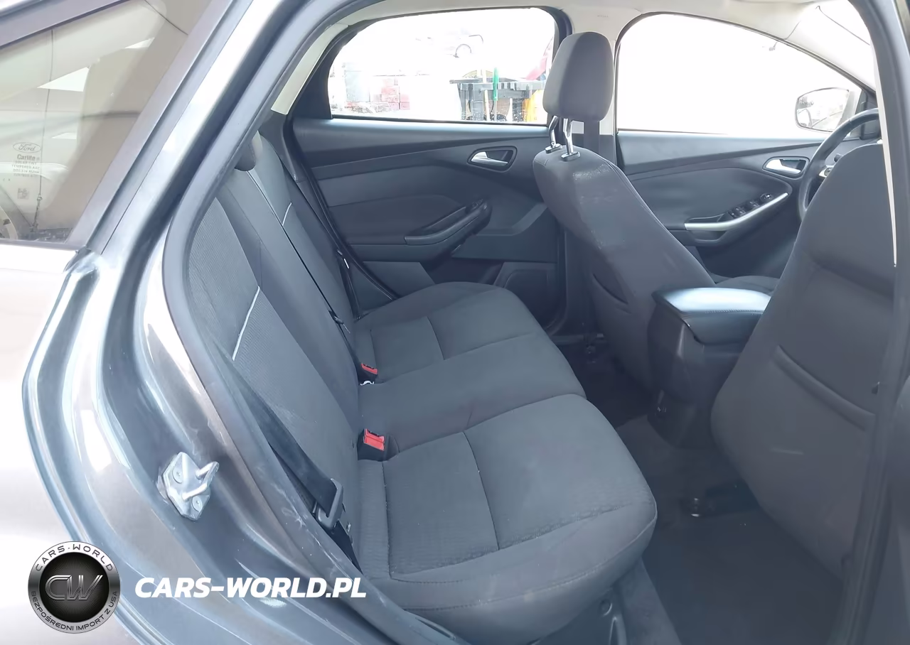 2012 Ford Focus Sel VIN:1FAHP3H25CL371900 - 8