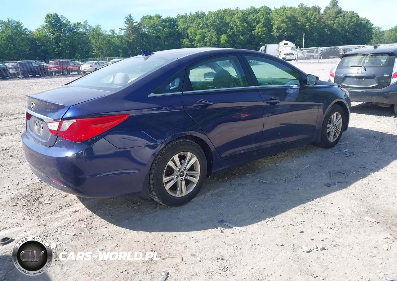 2012 Hyundai Sonata Gls VIN:5NPEB4AC1CH485160 - 4