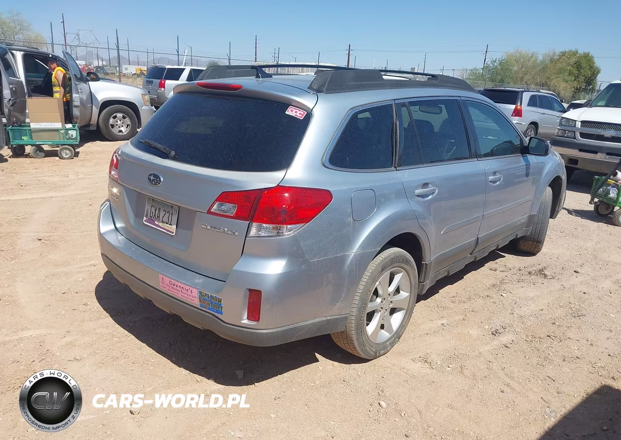 2013 Subaru Outback 2.5I Limited VIN:4S4BRCKC8D3246592 - 4