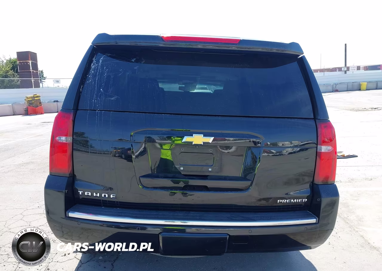 2019 Chevrolet Tahoe Premier VIN:1GNSKCKC7KR193264 - 16