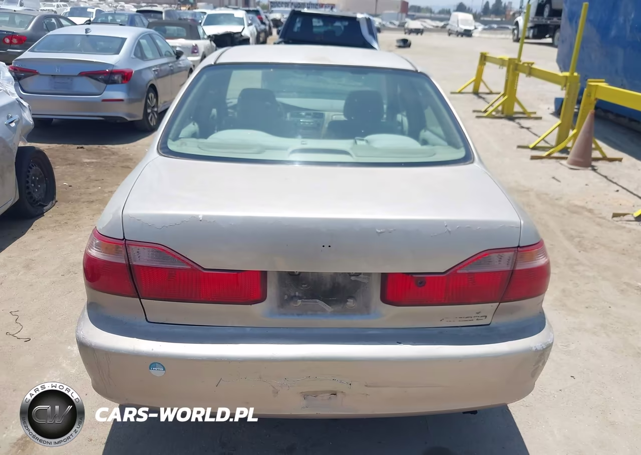1999 Honda Accord Lx VIN:1HGCG6656XA155592 - 16