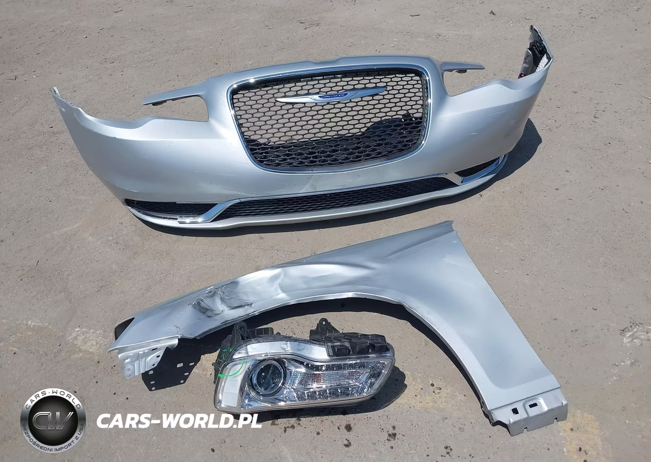 2019 Chrysler 300 Touring VIN:2C3CCAAG3KH682977 - 12