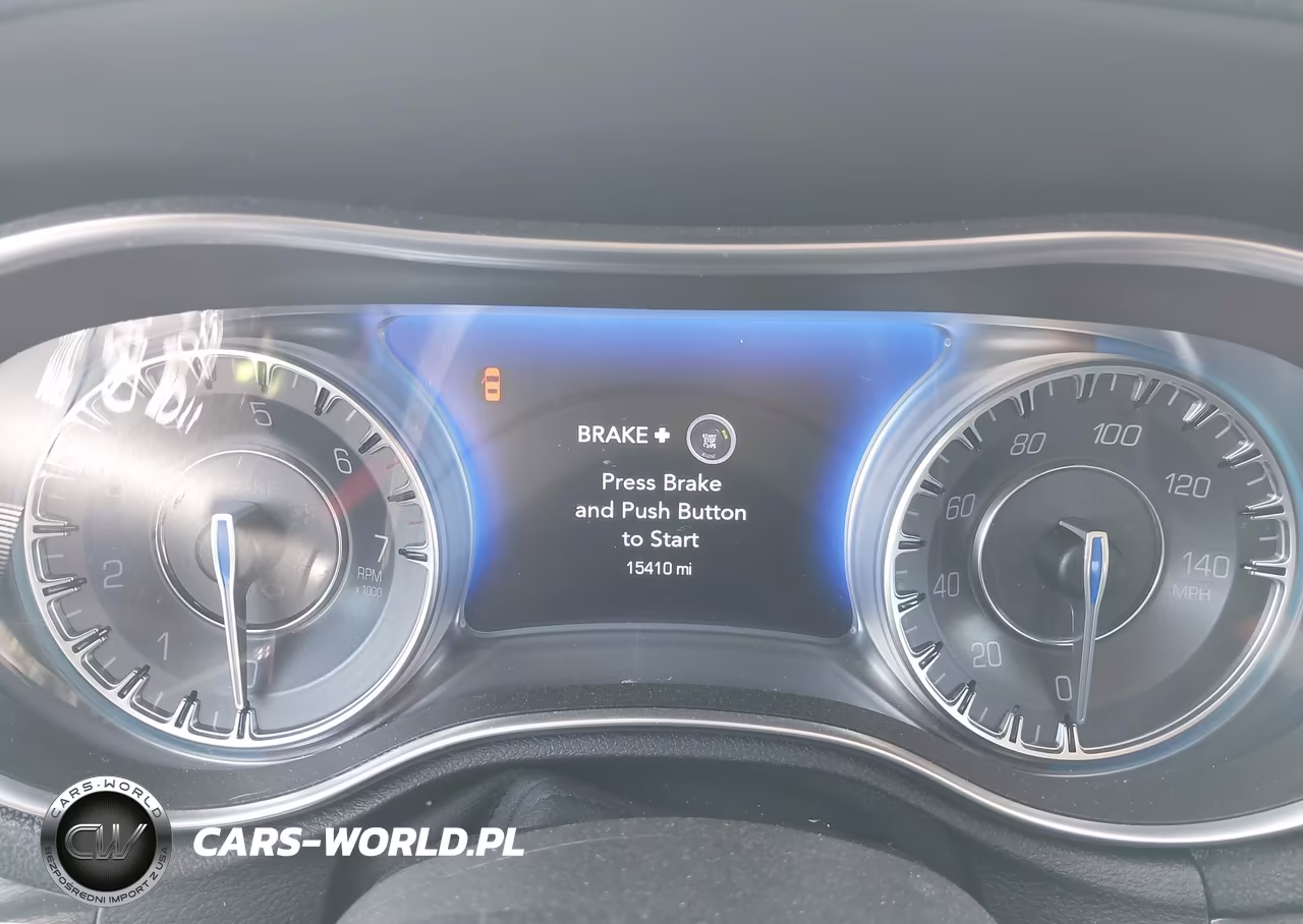 2019 Chrysler 300 Touring VIN:2C3CCAAG3KH682977 - 7