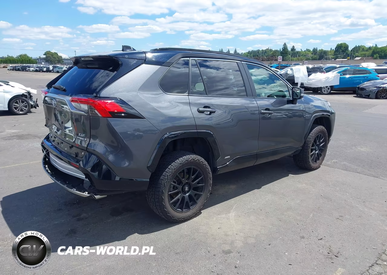 2023 Toyota Rav4 Hybrid Xse VIN:JTME6RFV9PJ028184 - 4