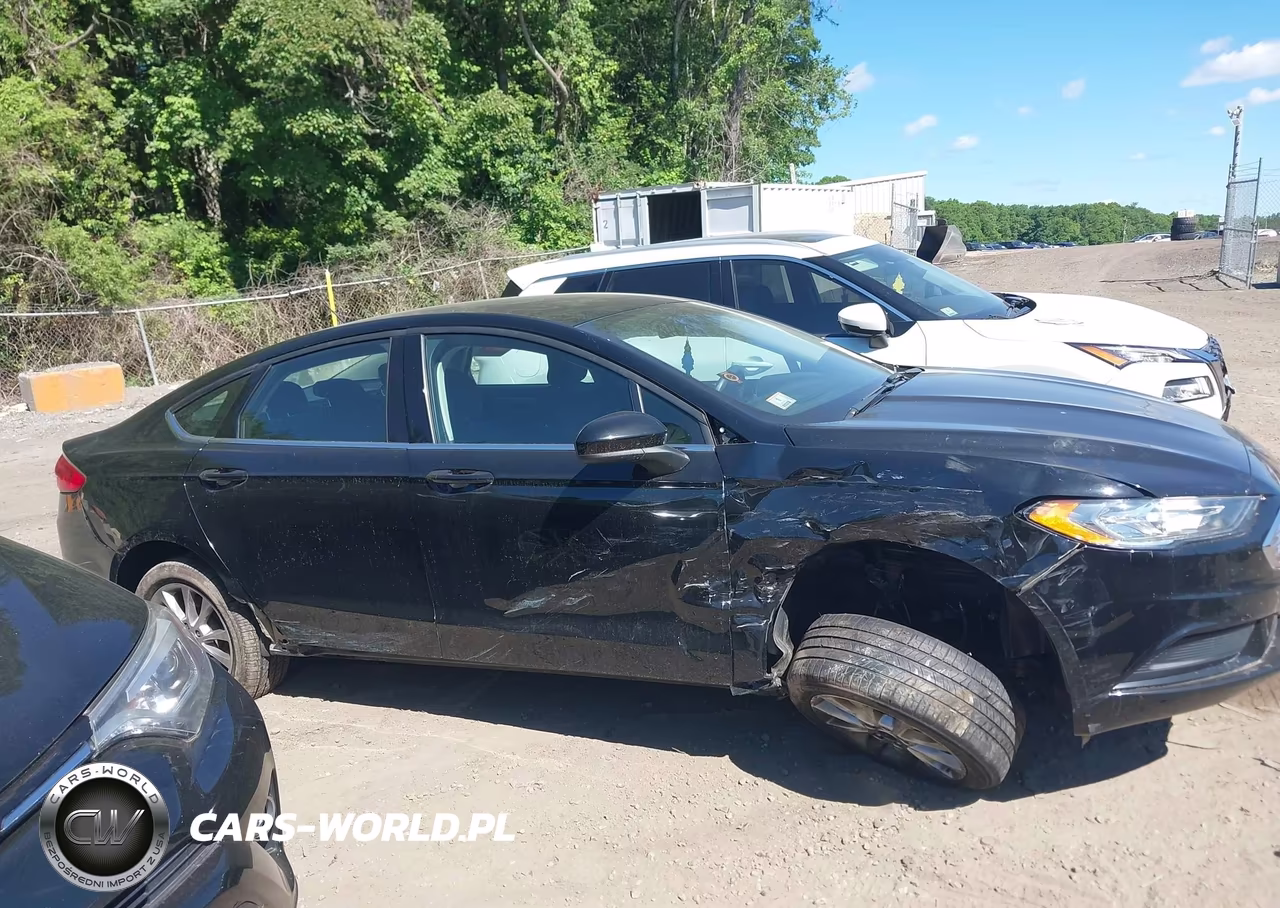2017 Ford Fusion Se VIN:3FA6P0H73HR135899 - 13
