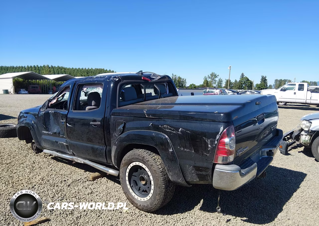 2012 Toyota Tacoma Prerunner V6 VIN:5TFJU4GN3CX023415 - 3