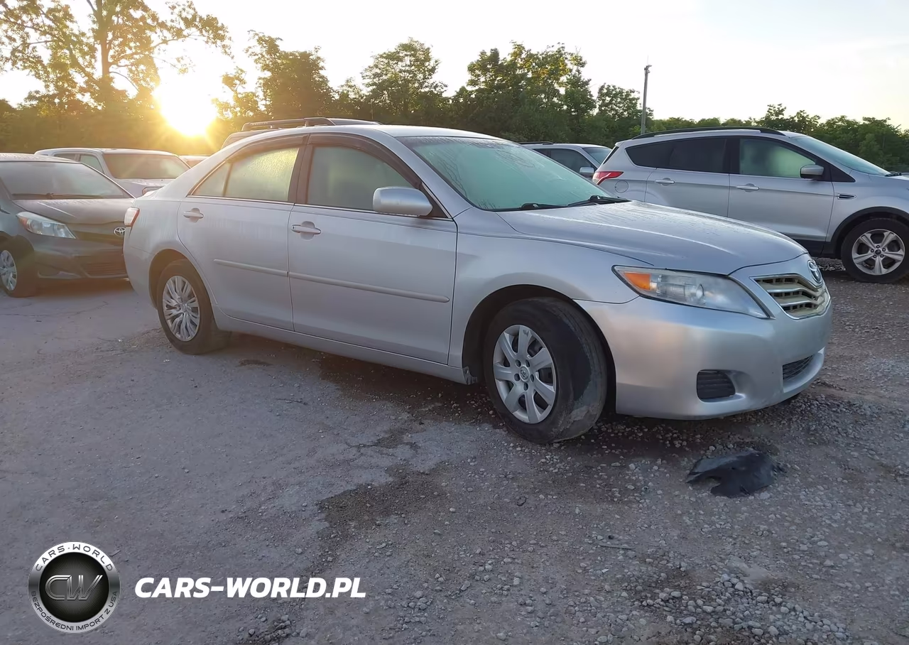 2011 Toyota Camry – zdjęcie 1 z 11