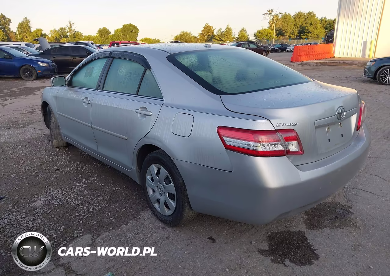 2011 Toyota Camry VIN:4T1BF3EK5BU682481 - 3