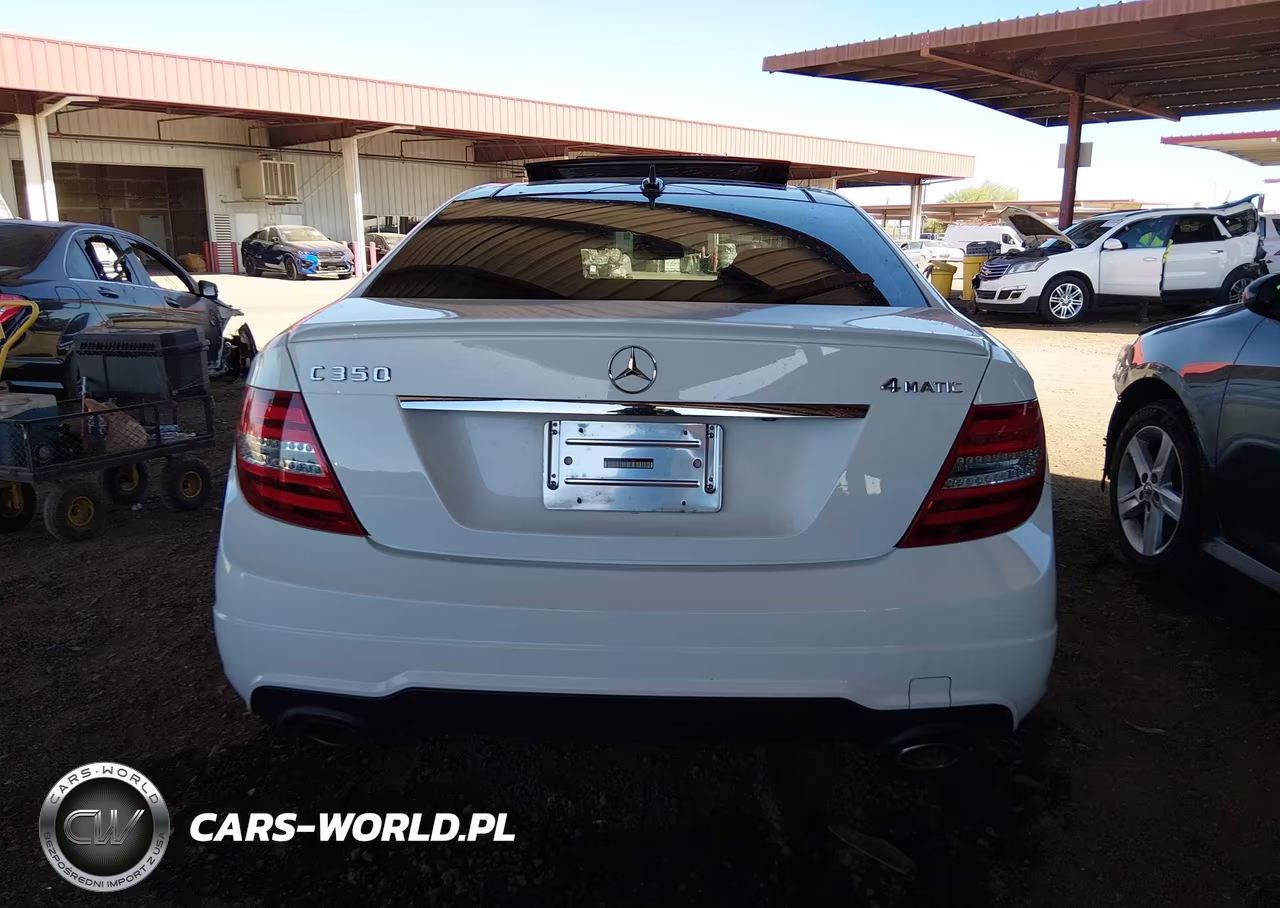 2015 Mercedes-Benz C 350 Sport 4Matic VIN:WDDGJ8JB4FG367046 - 17