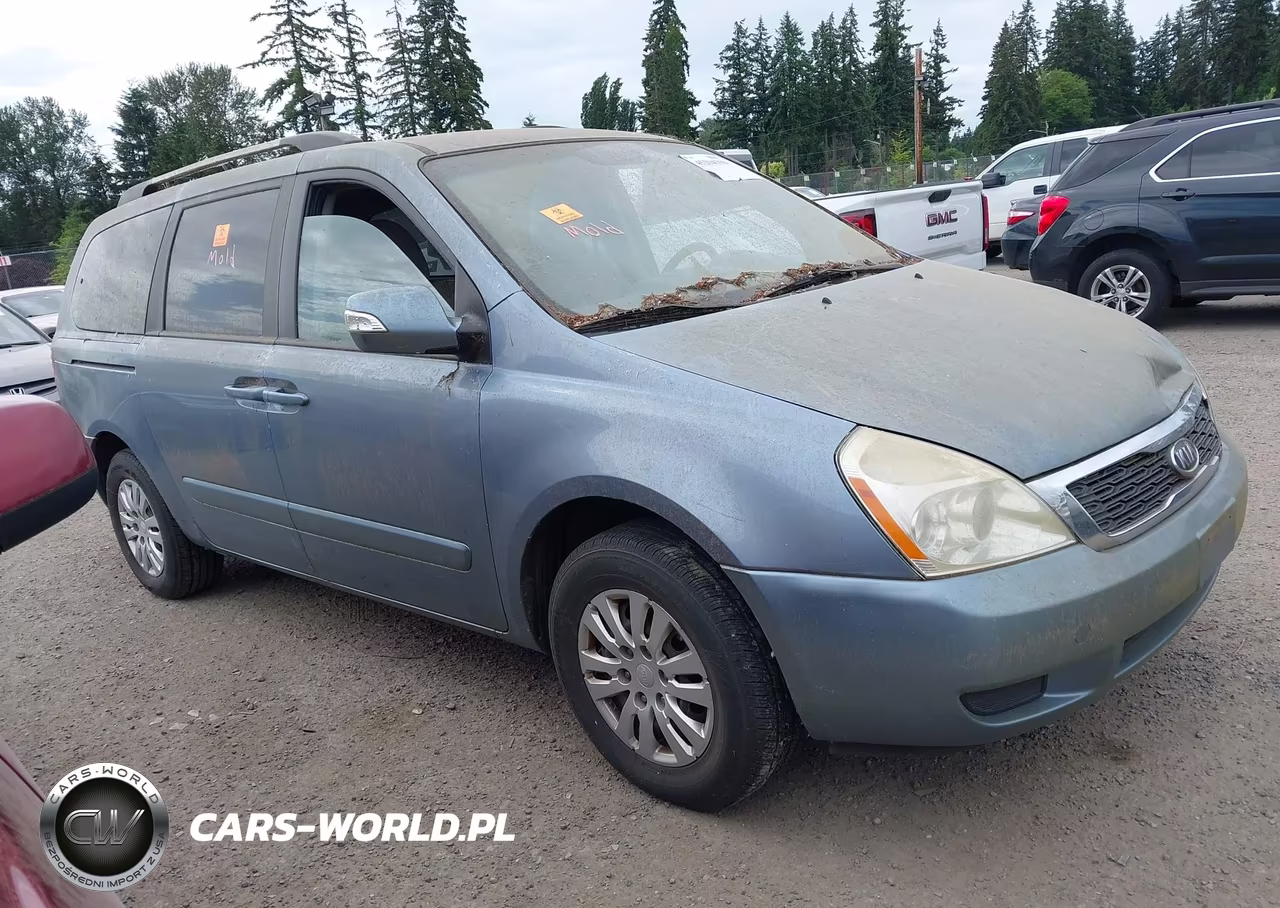 2012 Kia Sedona Lx