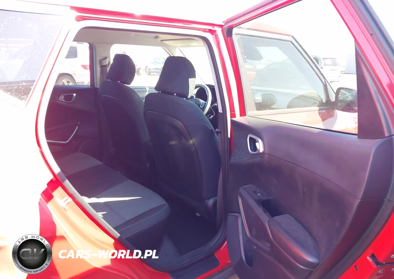 2021 Kia Soul S VIN:KNDJ23AU2M7138167 - 8